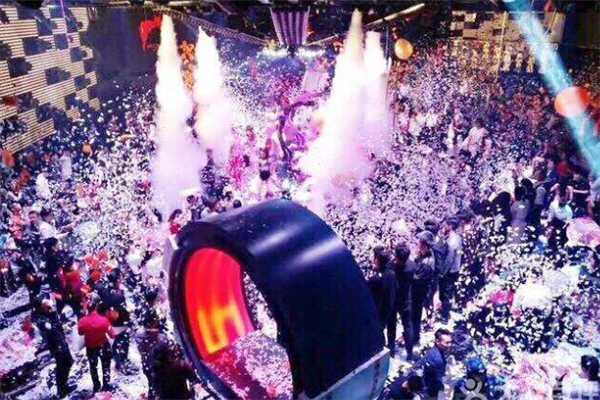 郑州十大热门酒吧,郑州酒吧都有哪些