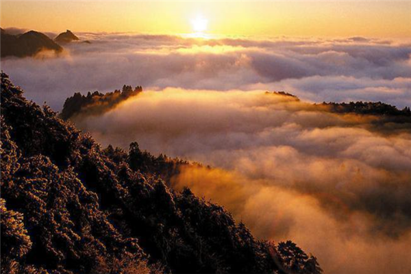 中国十大夏季旅游胜地,适合夏天旅游的地方有哪些