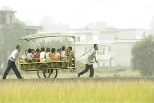 10部哭到崩溃的国产电影,10部哭到崩溃的电影推荐