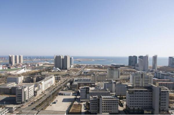 中国最美的十大海滨城市,海边旅游景点排行国内