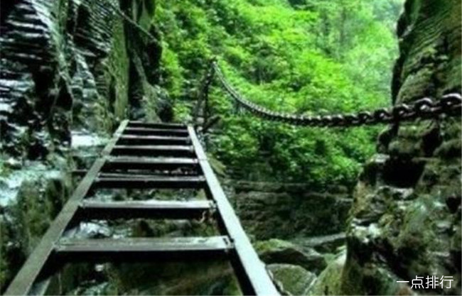 坐龙峡景区 湘西旅游必去十大景点,湘西十大景点排名大全