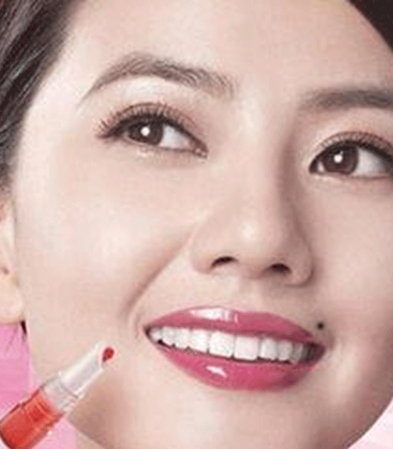 女人10处有痣是富贵痣，女人身上的10大福痣