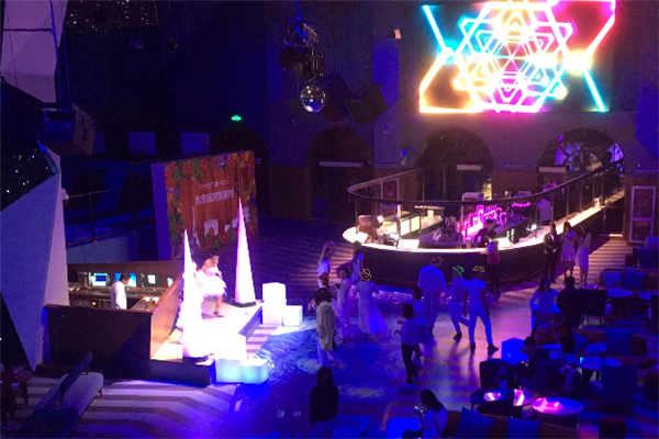 郑州十大热门酒吧,郑州酒吧都有哪些