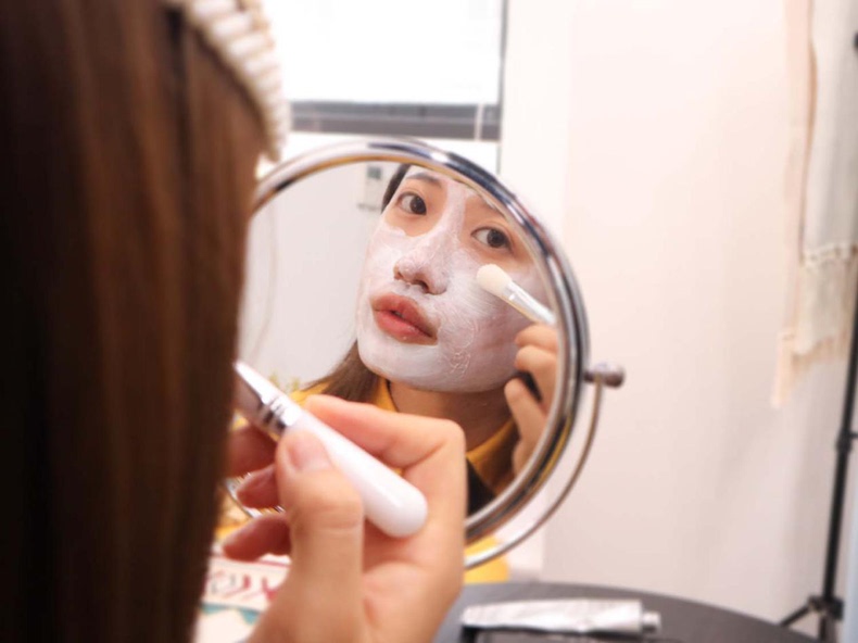 珀莱雅解渴修护涂抹面膜,急救补水必备